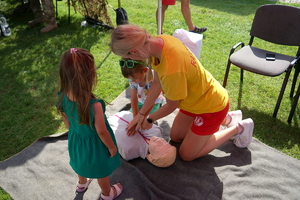 policyjny piknik na Wyspie Młyńskiej