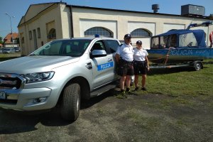 Policjanci z Grudziądz przed wyjazdem na służbę na wodzie