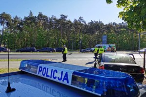 Służba policjantów, strażników miejskich oraz żandarmerii wojskowej z wykorzystaniem mobilnego monitoringu.