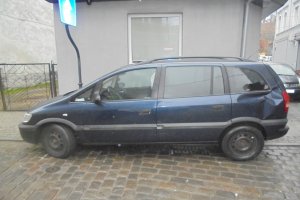 Uszkodzony Opel Zafira