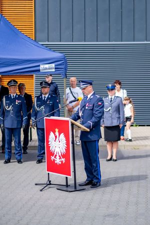 Komendant Lubiejewski w trakcie przemówienia