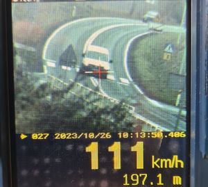 zdjęcie z pomiaru prędkości urządzeniem Trucam