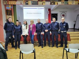 policjanci i goście specjalni debaty