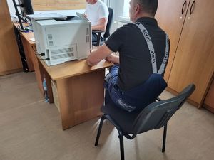 podejrzany w trakcie przesłuchania