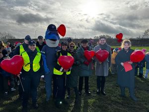uczestnicy w trakcie marszu